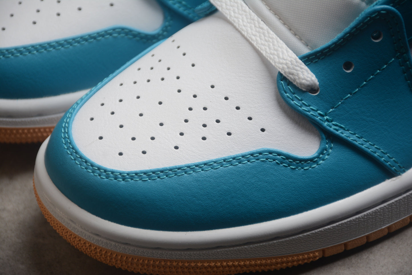 Nike Air Jordan 1 Mid "Aquatone Celestial Gold White"