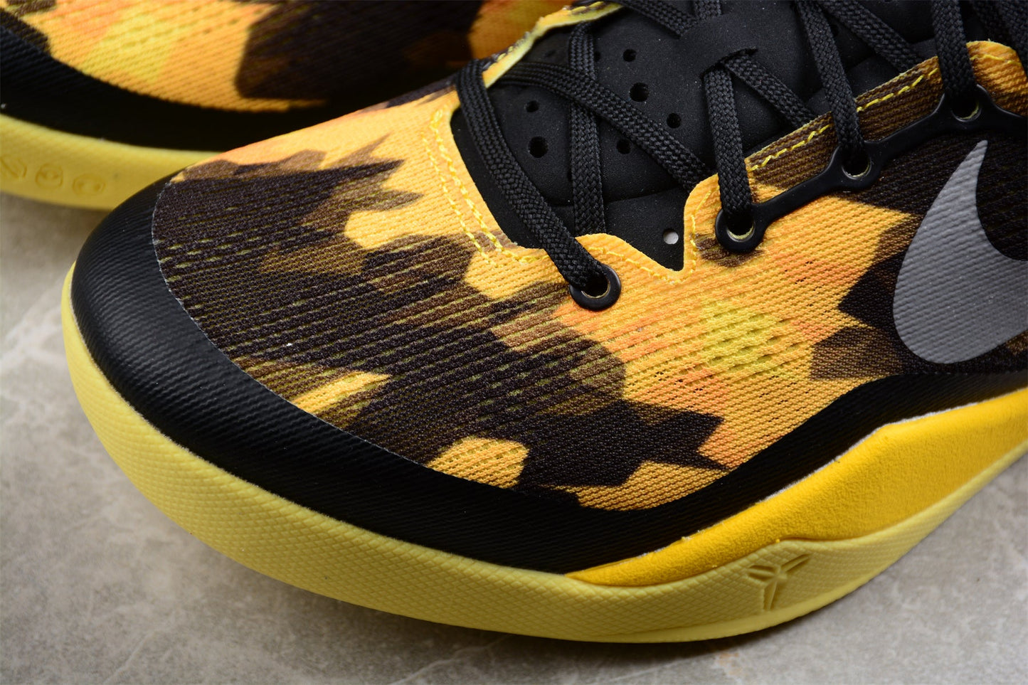 Nike Kobe 8 System "Sulfur/Electric"