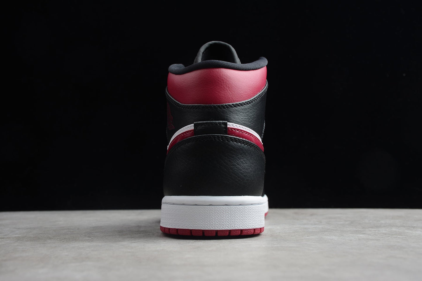 Nike Air Jordan 1 Mid "Bred Toe" (Black/Red/White)