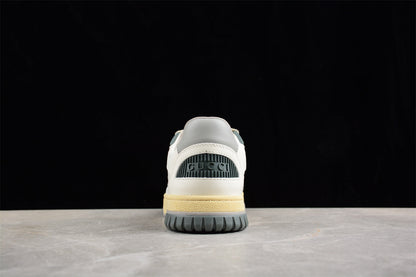 Gucci Distressed Leather Trainer Sneakers