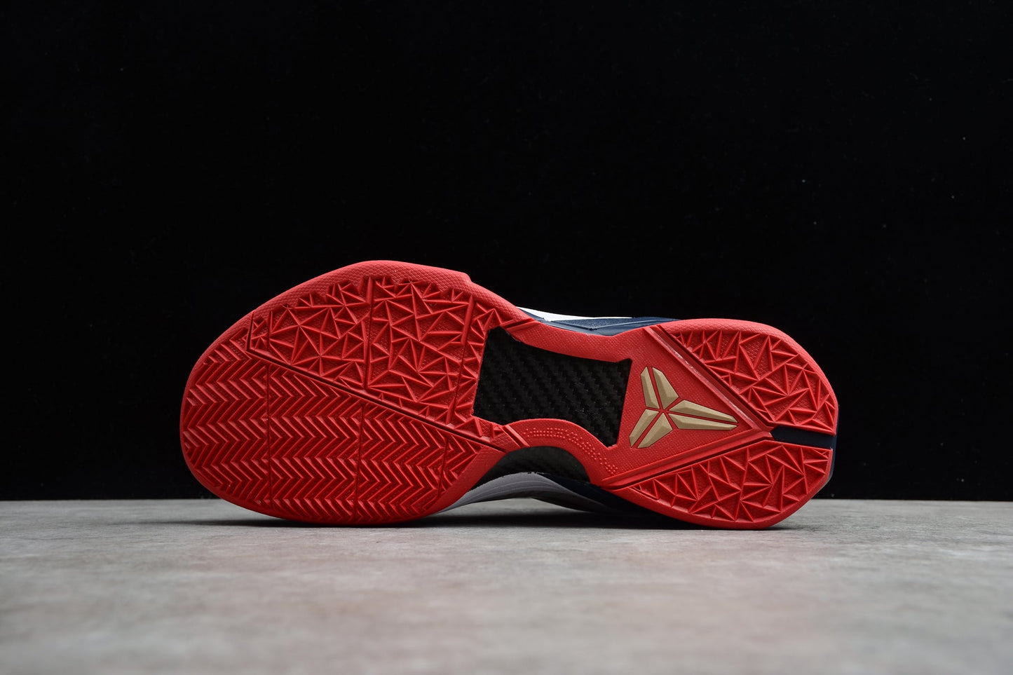 Nike Zoom Kobe 7 "Gold Medal"