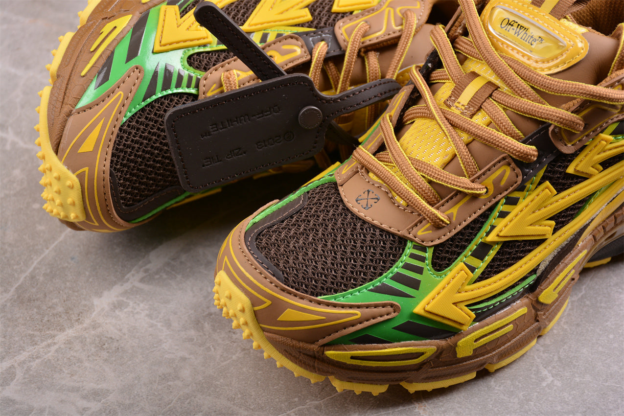 OFF-WHITE Be Right Back in Brown/Yellow
