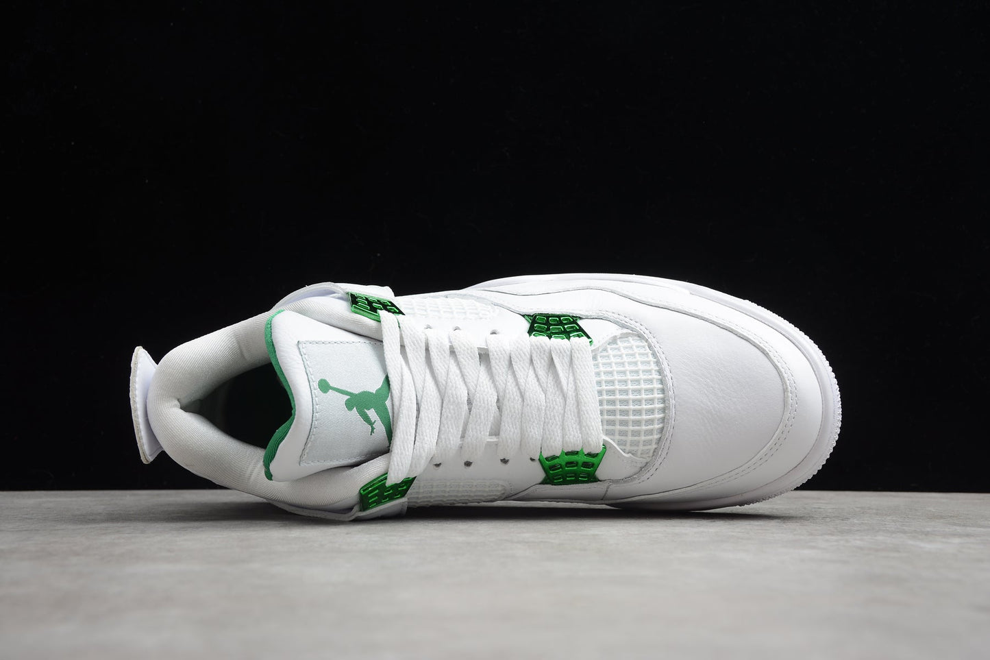 Air Jordan 4 Retro "Metallic Green"