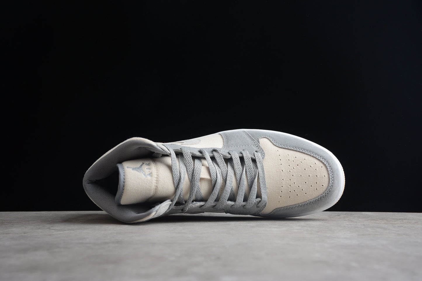 Nike Air Jordan 1 Mid SE ‘Coconut Milk’ Particle Grey