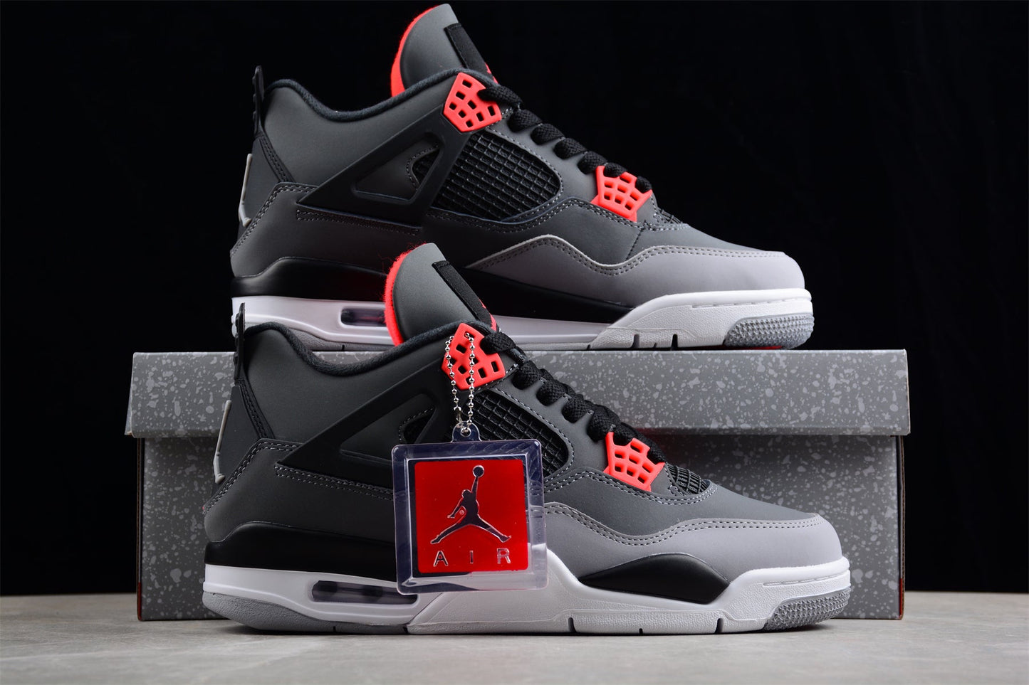 Air Jordan 4 Retro "Infrared"