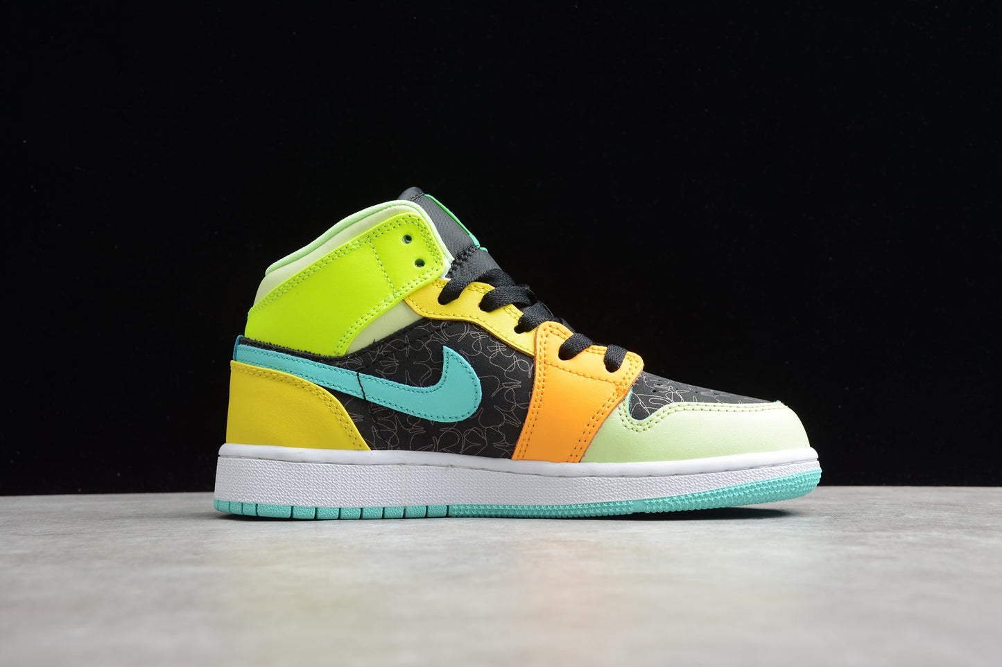 Nike Air Jordan 1 Mid SE GS "Clover Aurora Green"