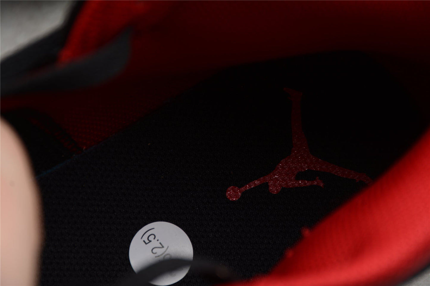 Air Jordan 1 Mid "Gym Red Black White" Chicago Bulls