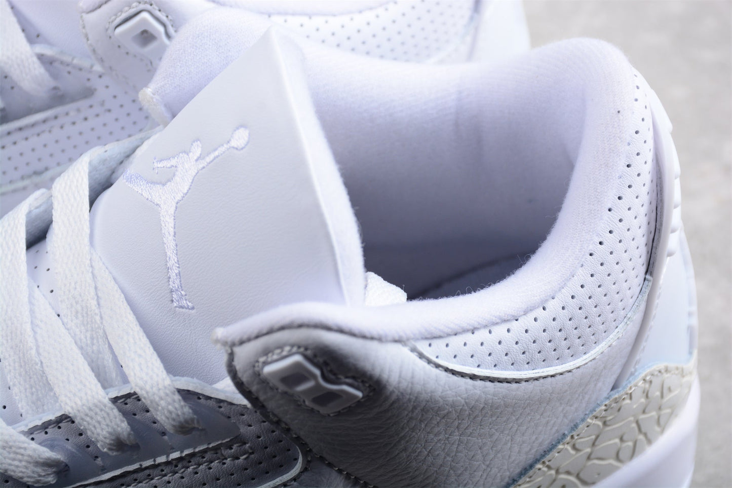 Air Jordan 3 Retro "Pure White"