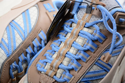 Moncler Trailgrip GORE-TEX Off White Sneakers