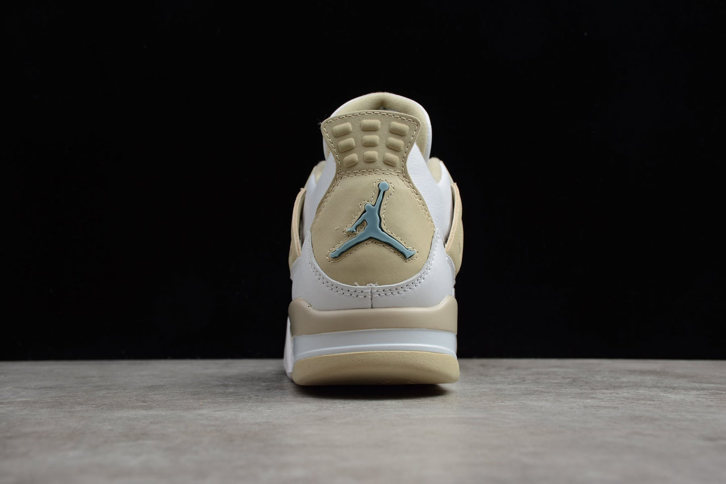 Air Jordan 4 “Linen”