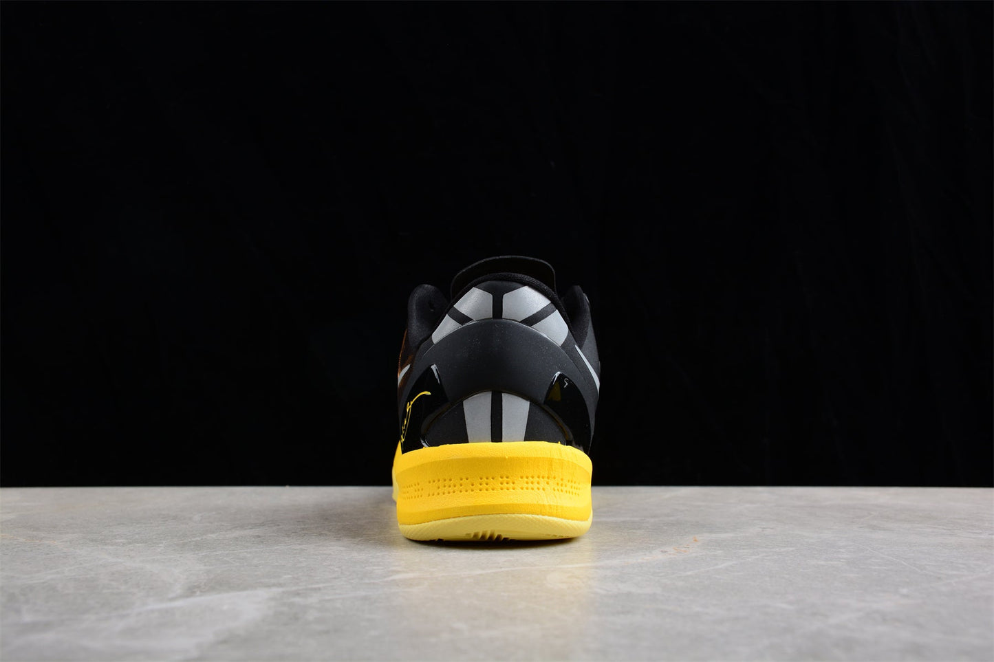 Nike Kobe 8 System "Sulfur/Electric"