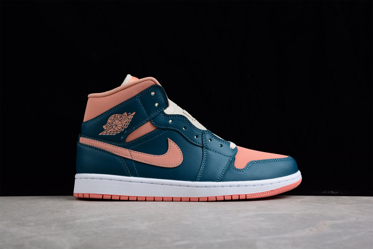 Nike Air Jordan 1 Mid "Dark Teal Green"