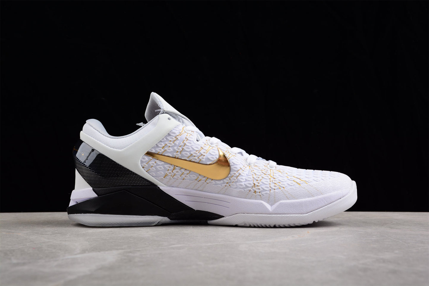 Nike Zoom Kobe 7 “Home”