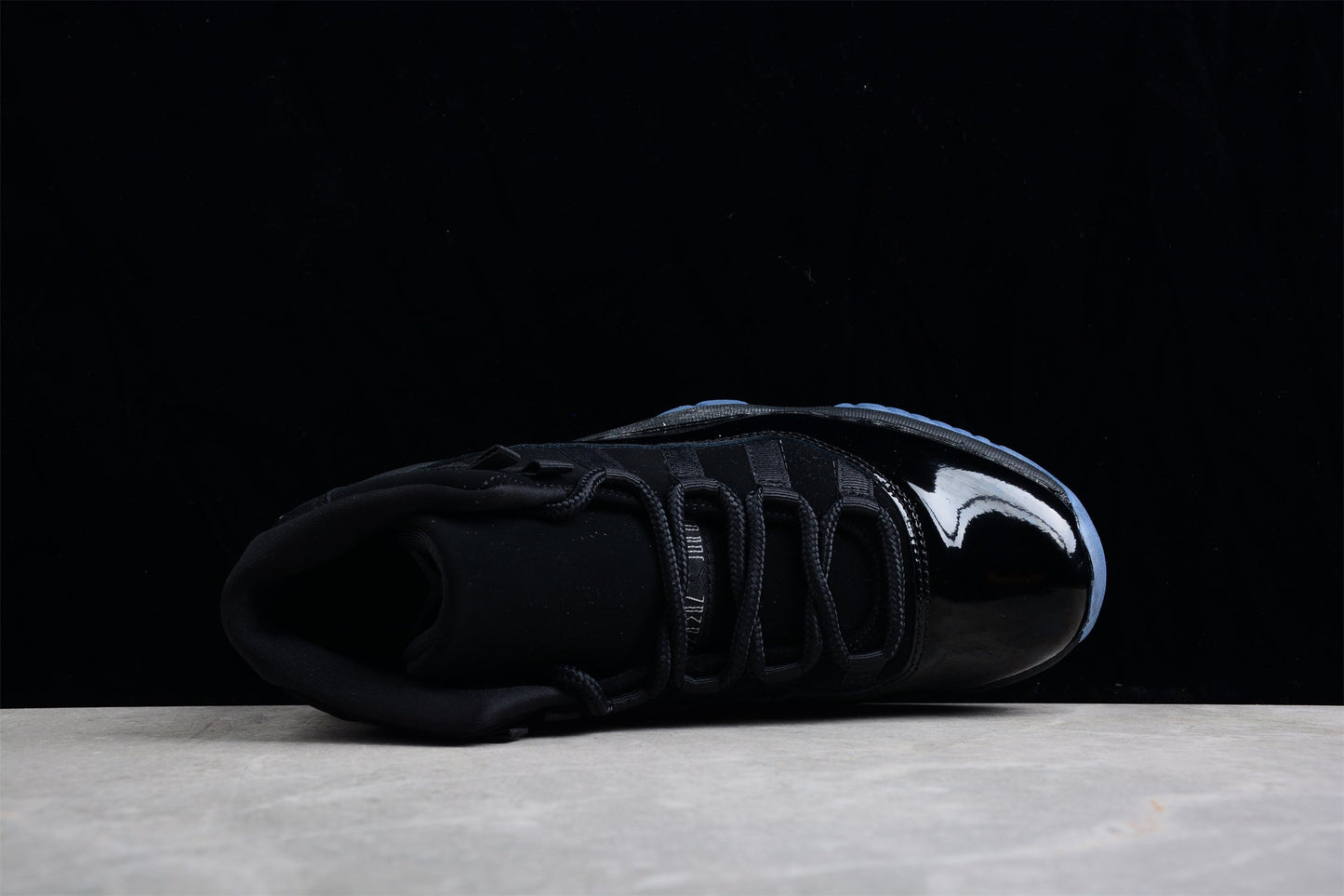 Air Jordan 11“Cap and Gown”