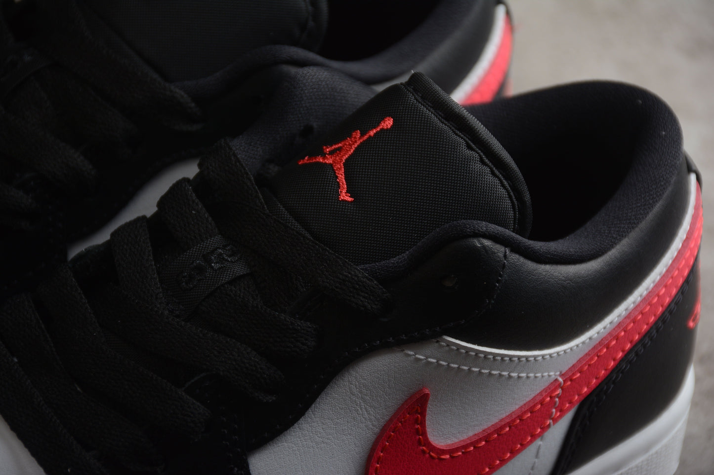 Air Jordan 1 Low "Siren Red"