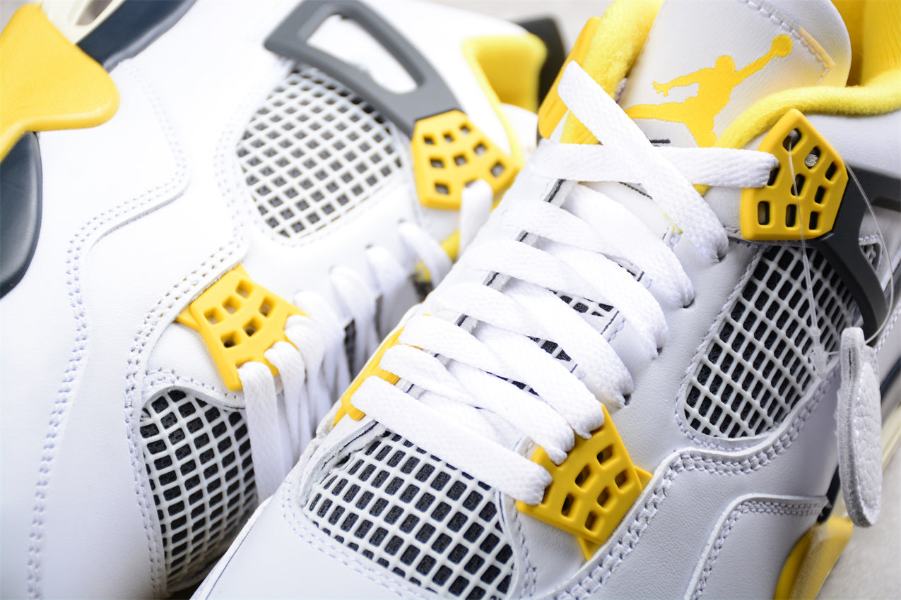 Air Jordan 4 Retro "Vivid Sulfur"