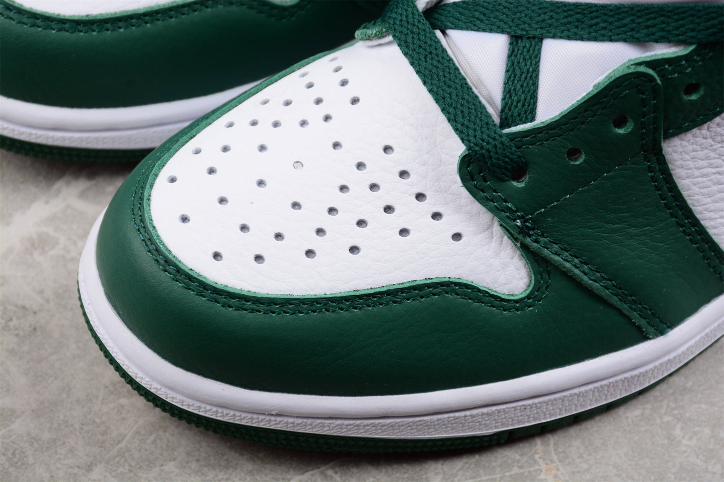 Air Jordan 1 High OG "Gorge Green"
