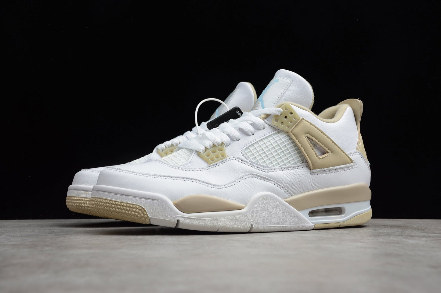 Air Jordan 4 “Linen”