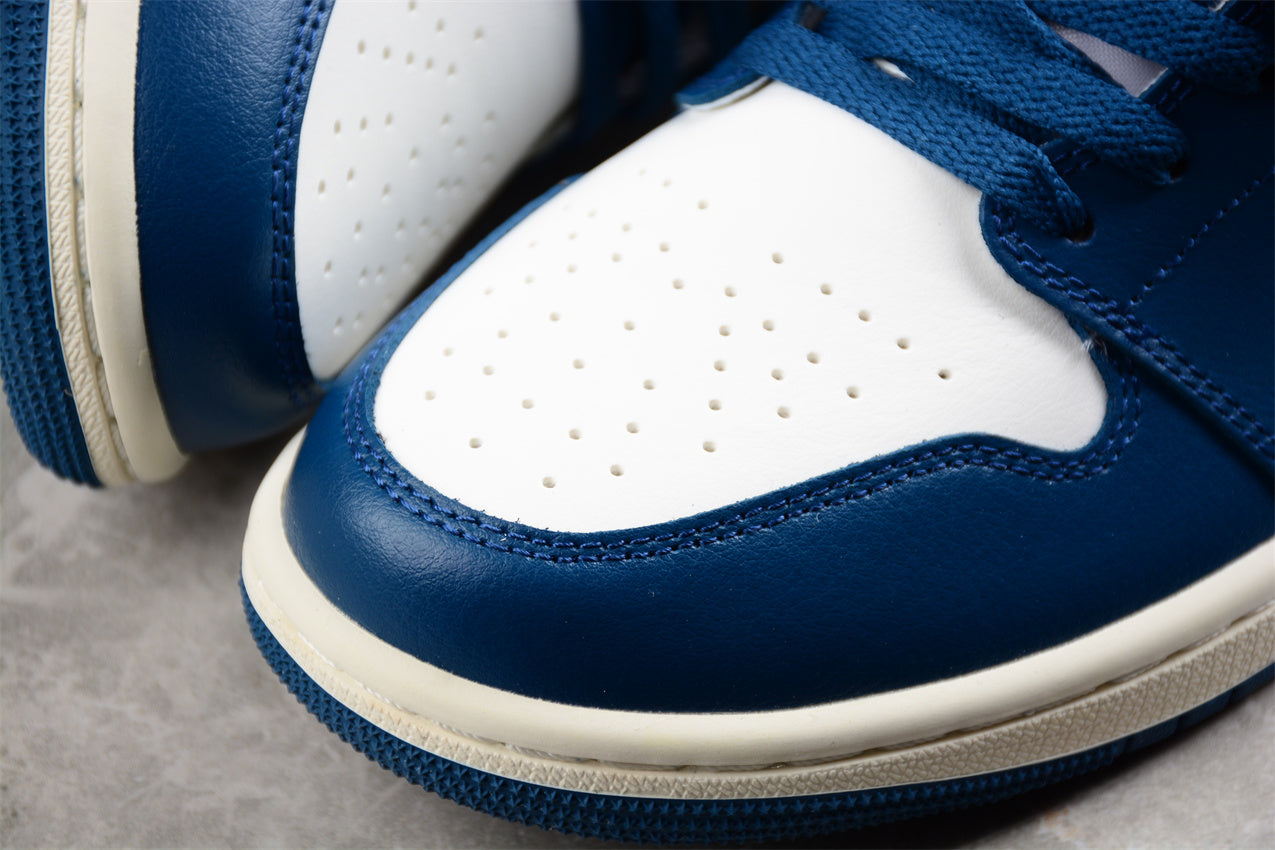 Nike Women’s Air Jordan 1 Mid "Sky J French Blue"