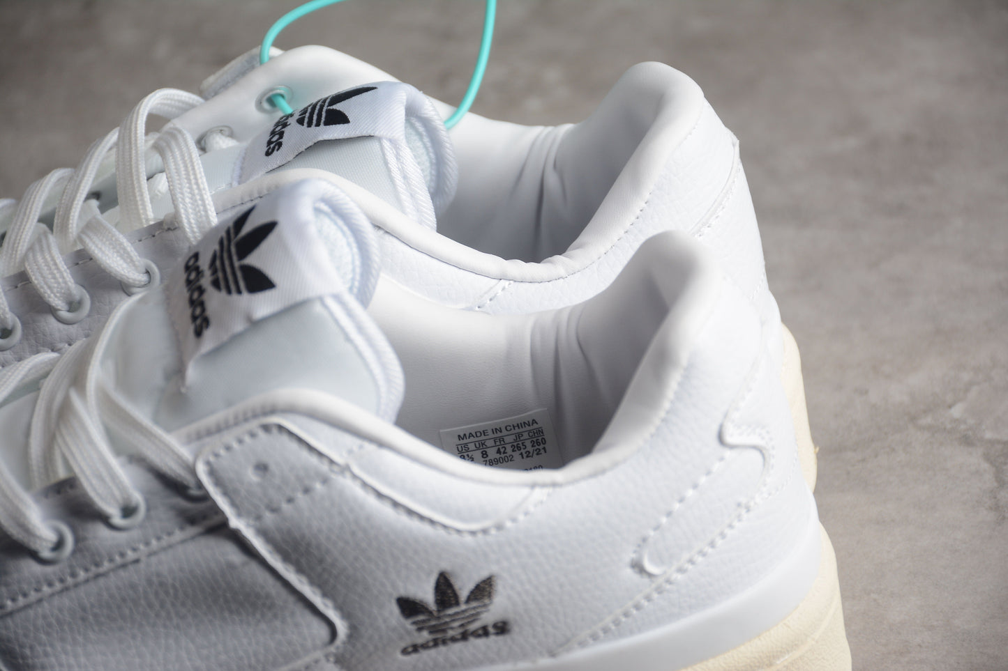 adidas Forum 84 Low ADV "No Stripes White"