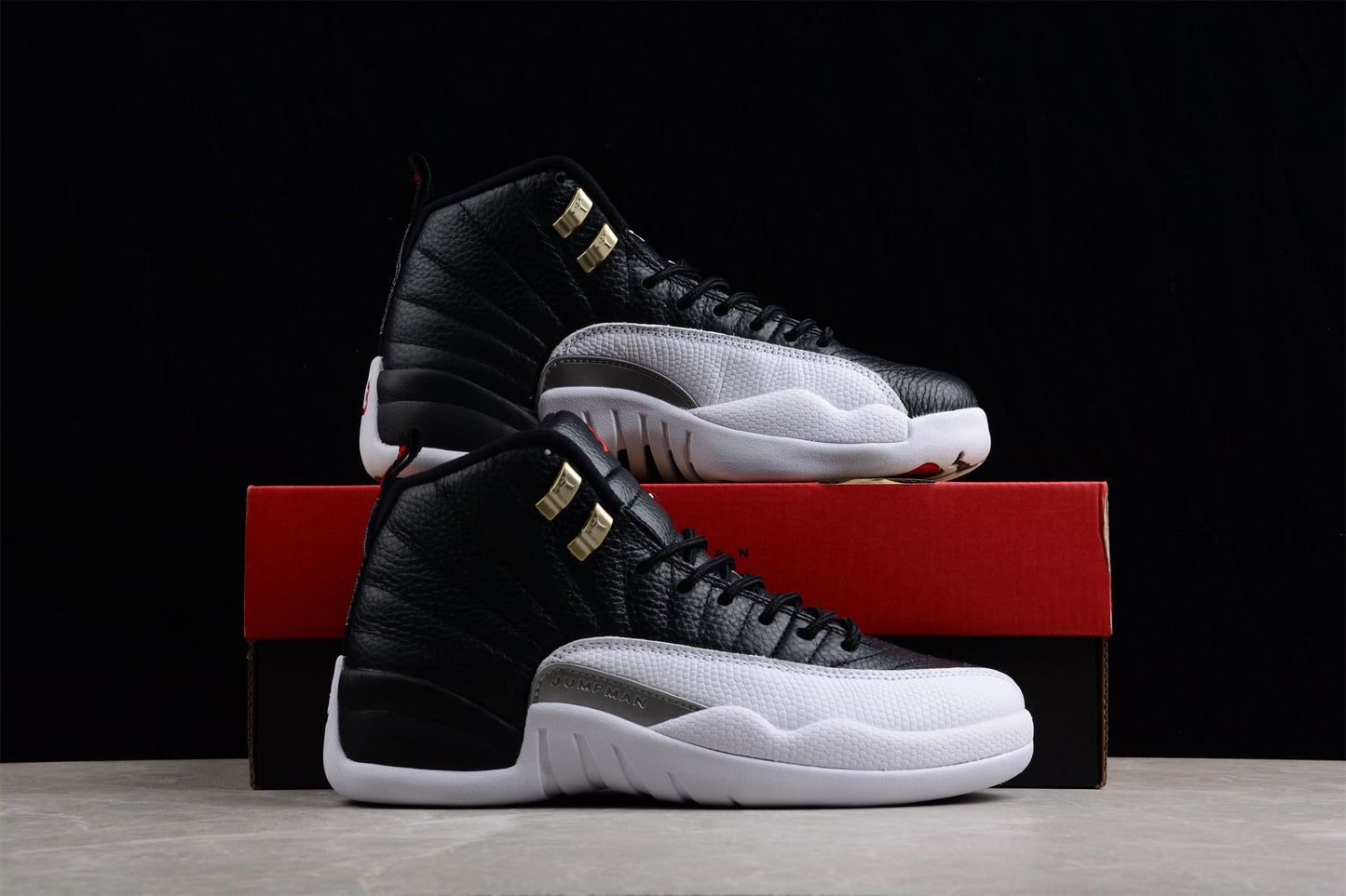 Air Jordan 12 "Playoffs" Black/White