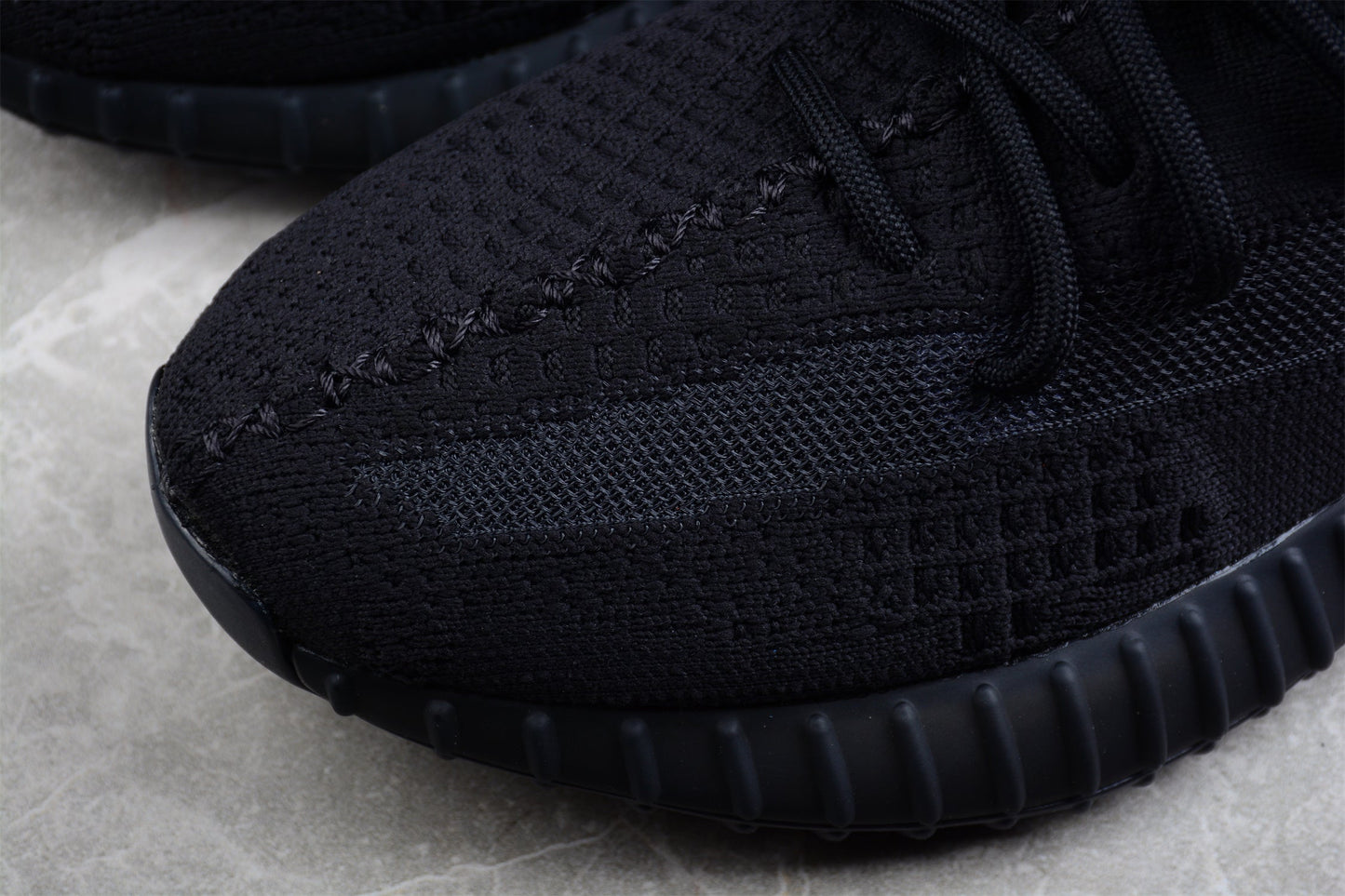 Adidas Yeezy Boost 350 V2 Onyx Sneakers