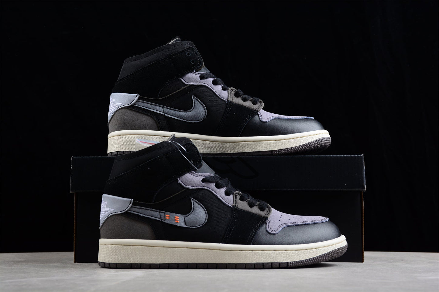 Air Jordan 1 Mid "Inside Out"