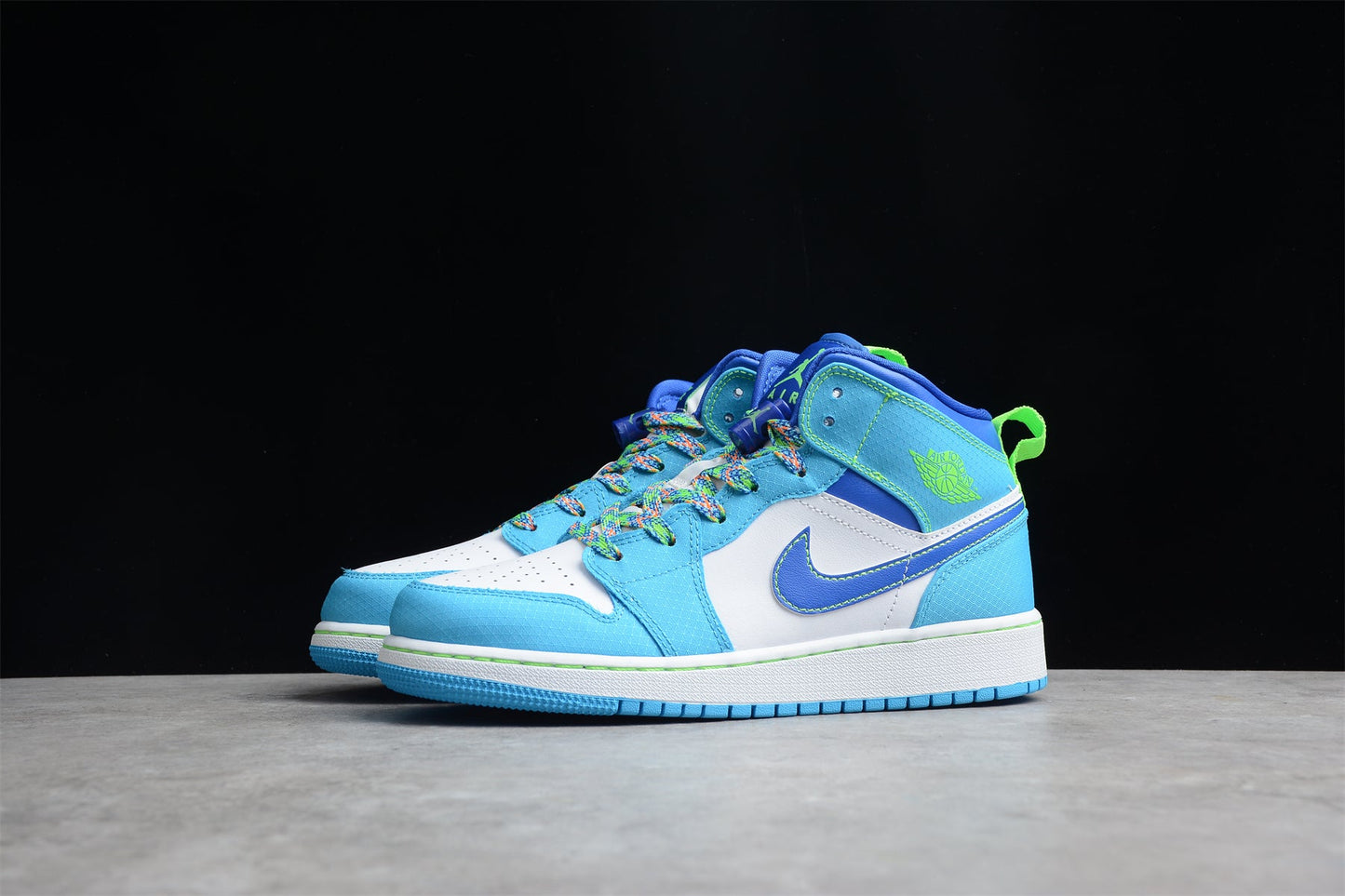Air Jordan 1 Mid SE GS 'Sprite Blue'