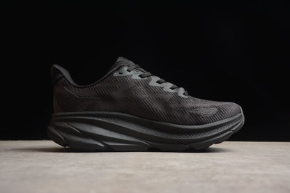 Hoka One One Clifton 9 Triple Black