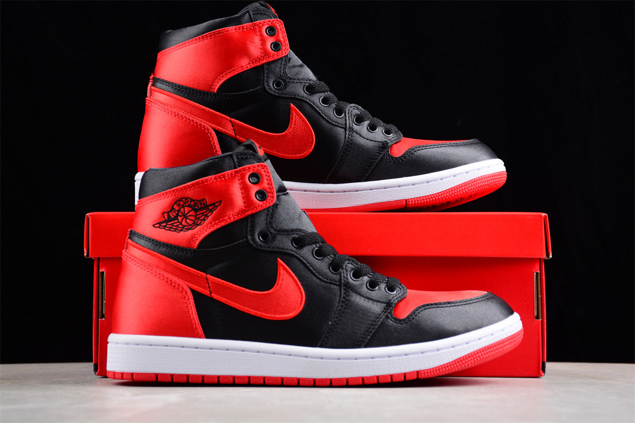 Air Jordan 1 High OG 'Satin Bred'