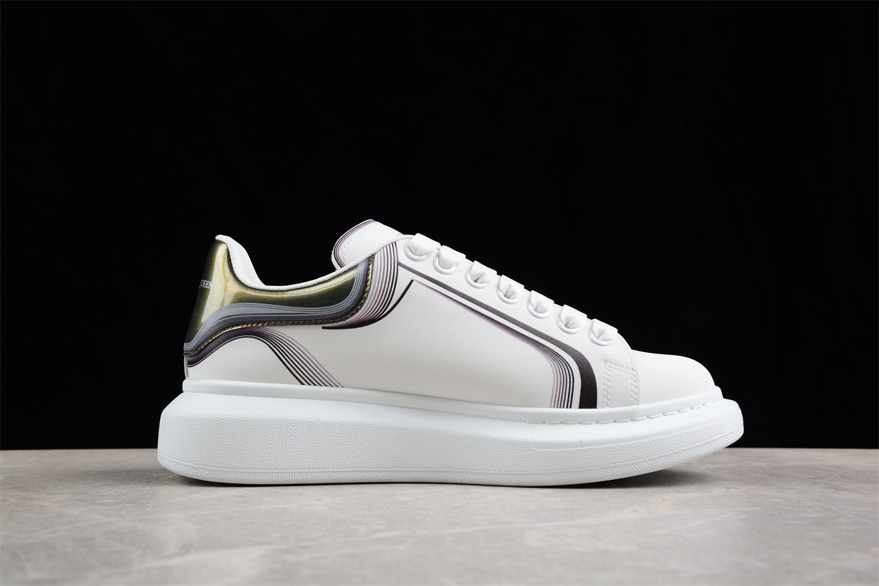 Alexander McQueen Oversized Sneaker in White/Silver