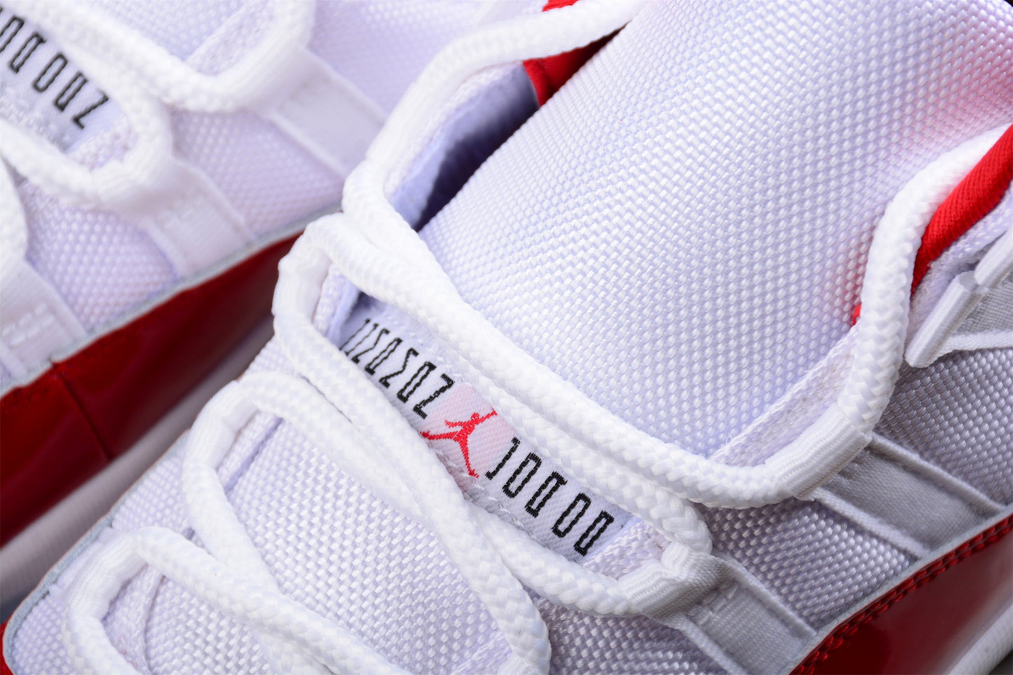 Air Jordan 11 "Cherry"