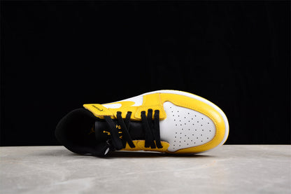 Air Jordan 1 Low FlyEase Taxi Sneakers