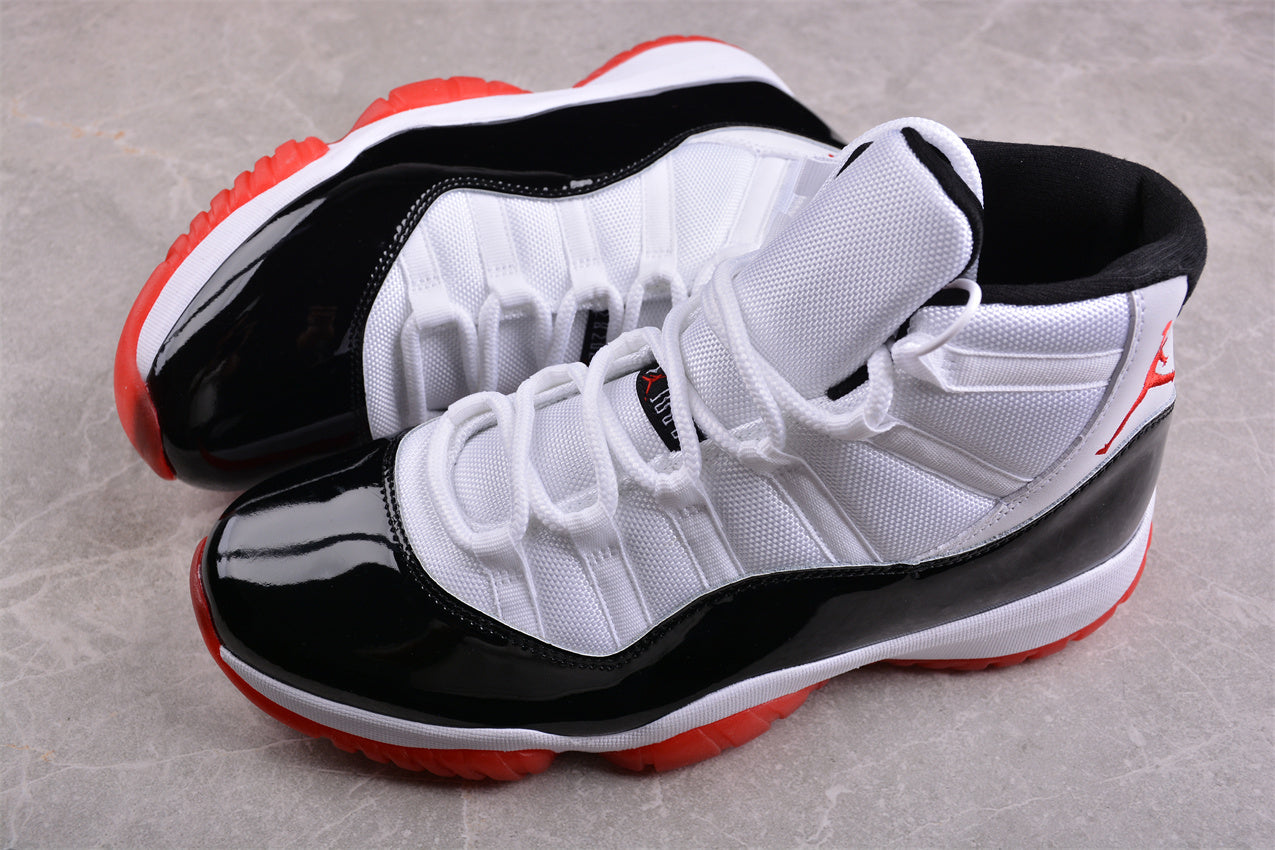 Nike Men's Air Jordan 11 Retro Low "Concord Bred"