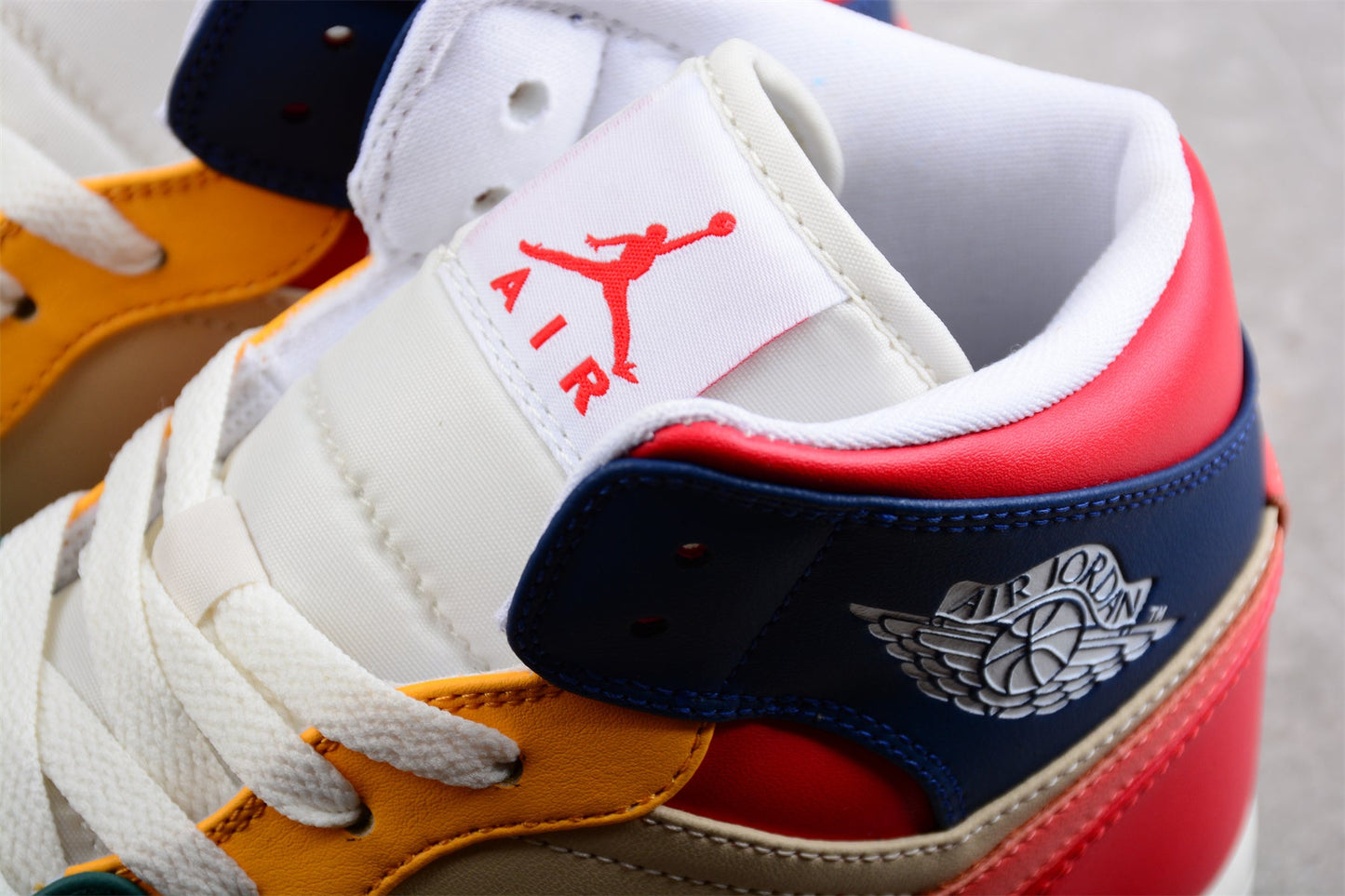 NIKE AIR JORDAN 1 MID SE "MULTI-COLOR"