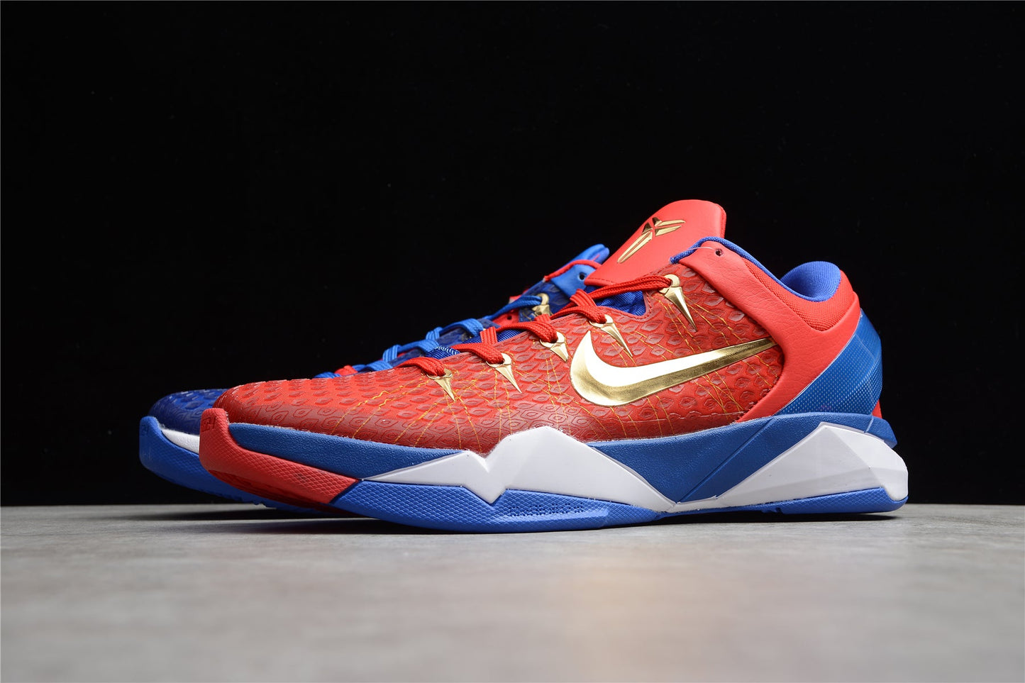 Nike Zoom Kobe 7 “Lion Heart”