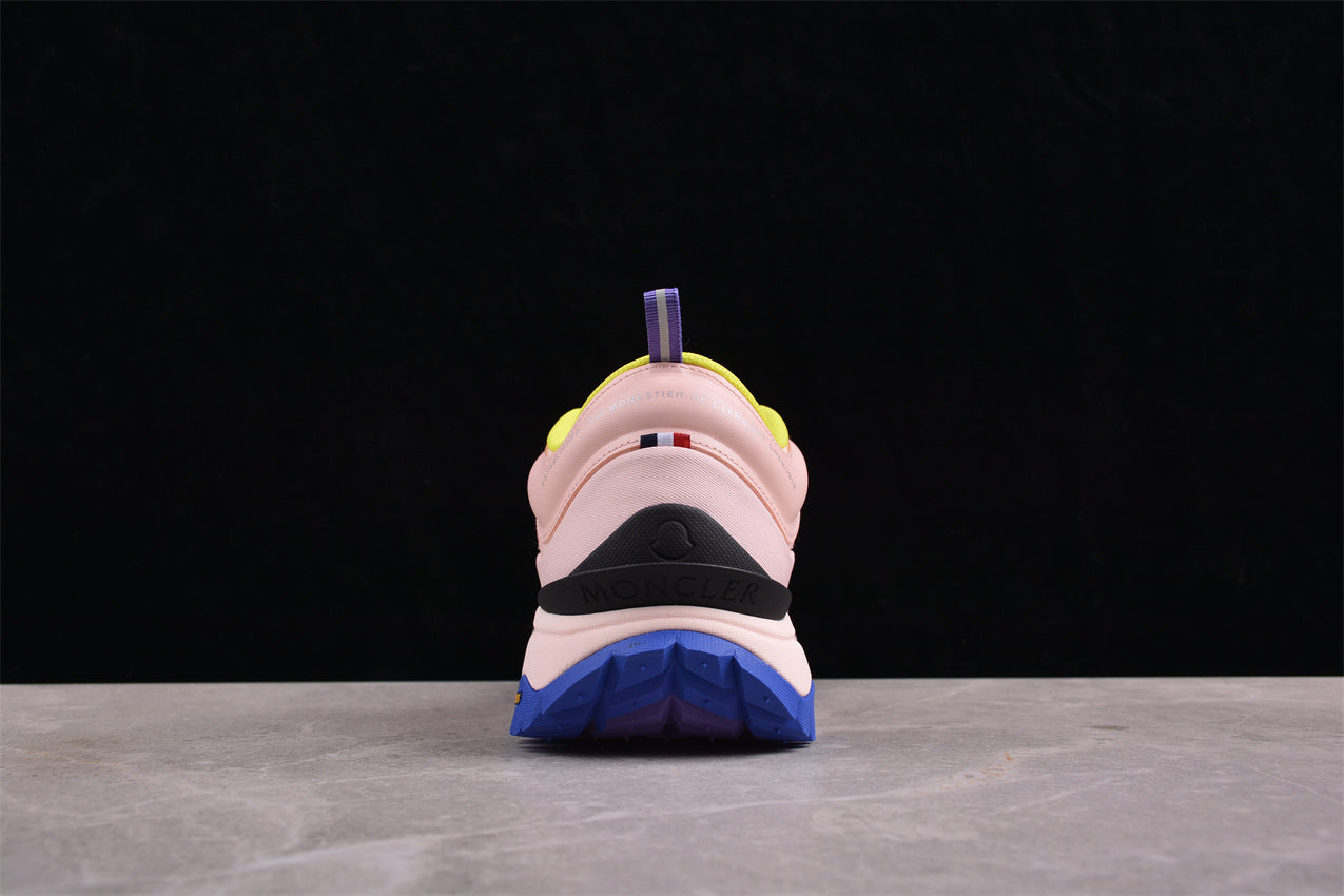Moncler Trailgrip Lite 2 Low in Pink