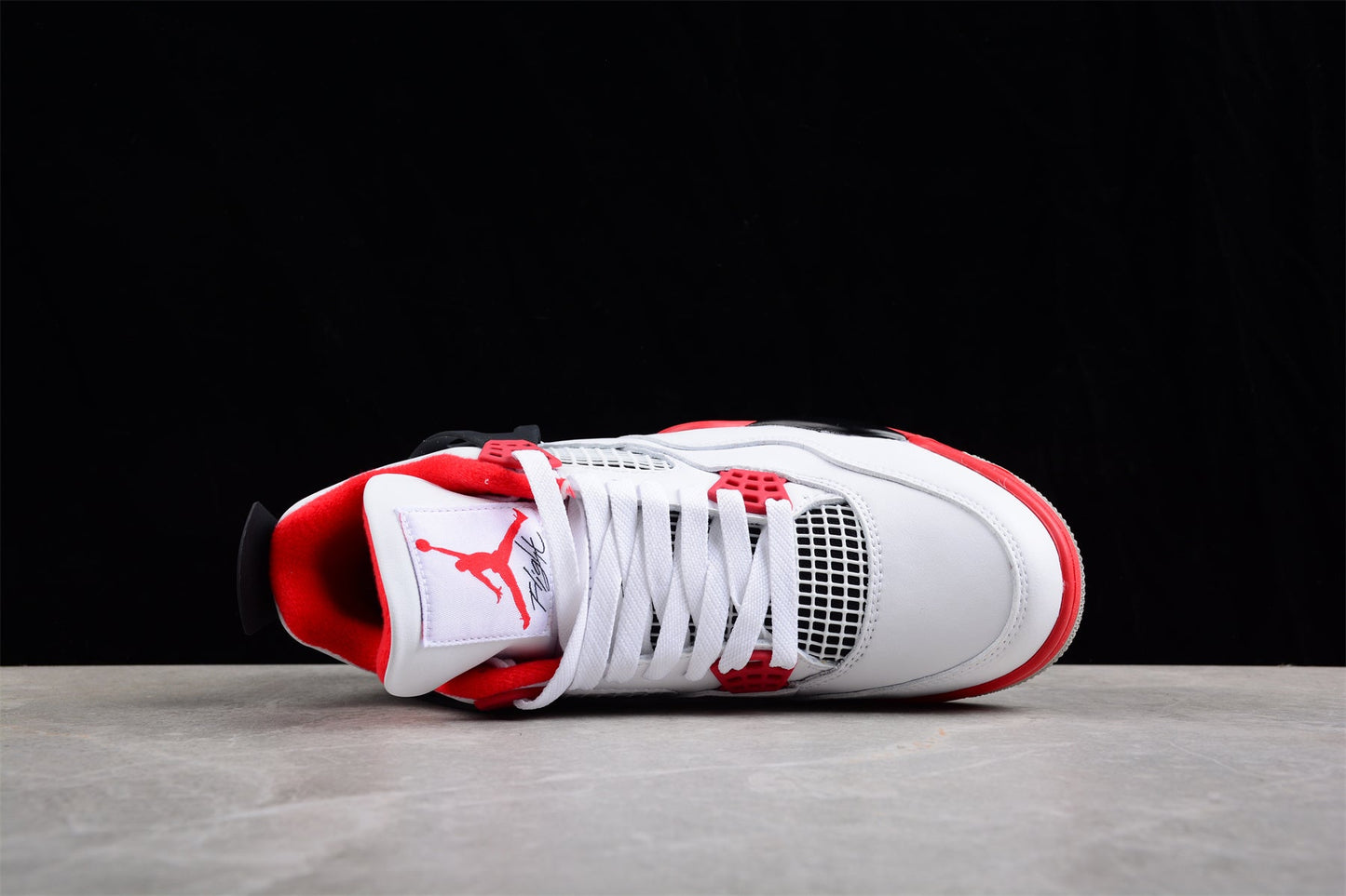 Air Jordan 4 Retro "Fire Red" 2020