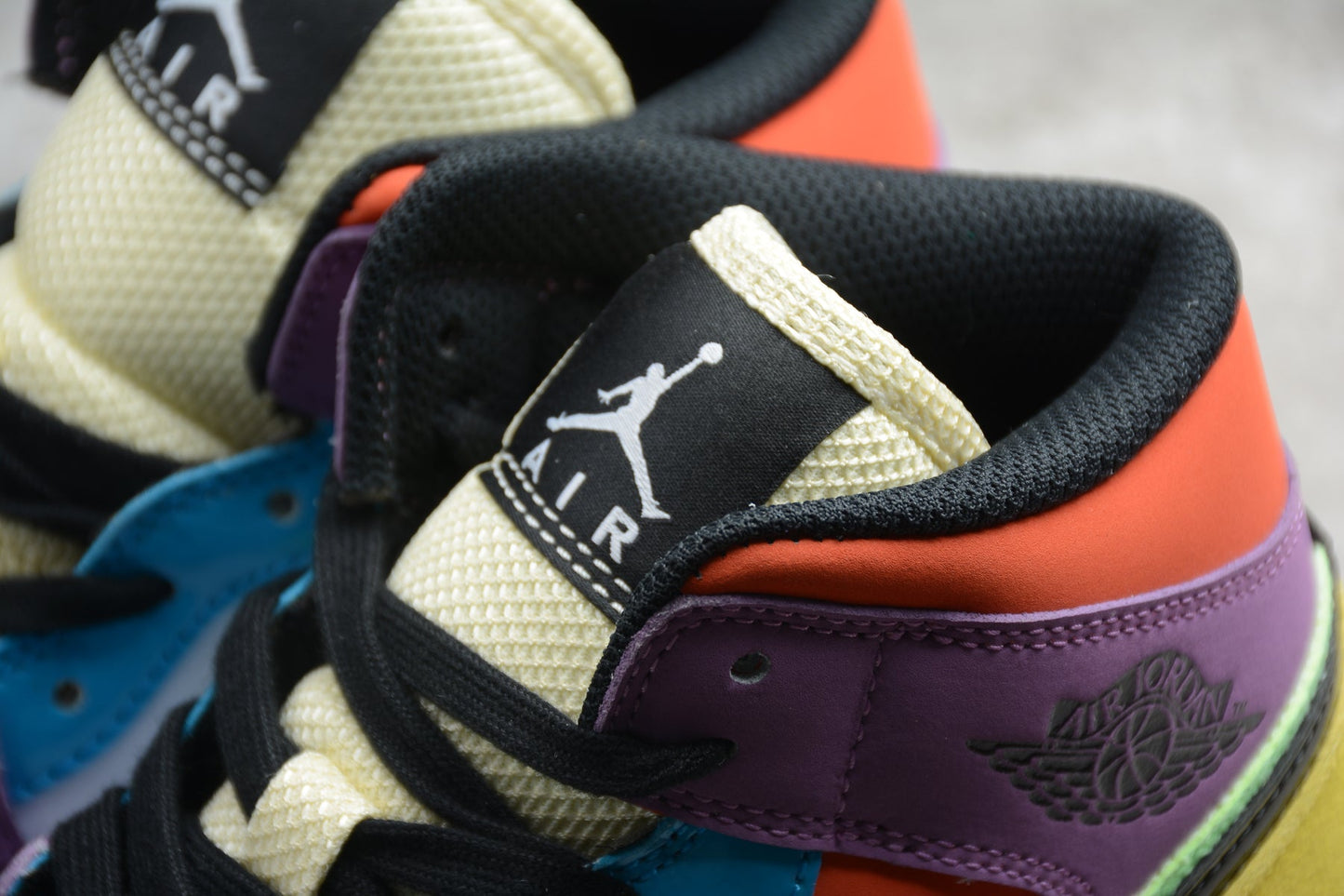 Nike Air Jordan 1 Mid SE "Lightbulb" Multi-Color