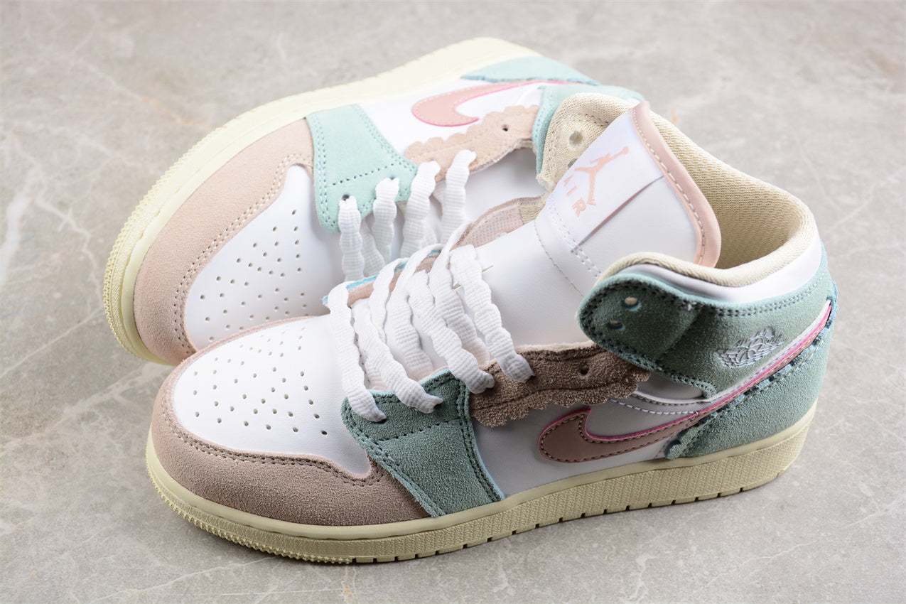 Air Jordan 1 Mid GS "Pink Oxford" (Youth)
