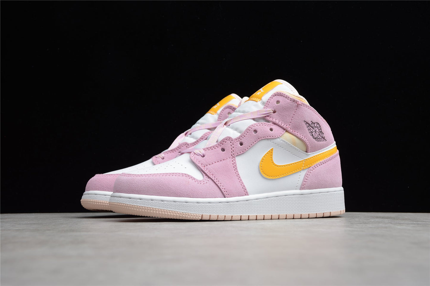 Air Jordan 1 Mid SE GS 'Arctic Pink'