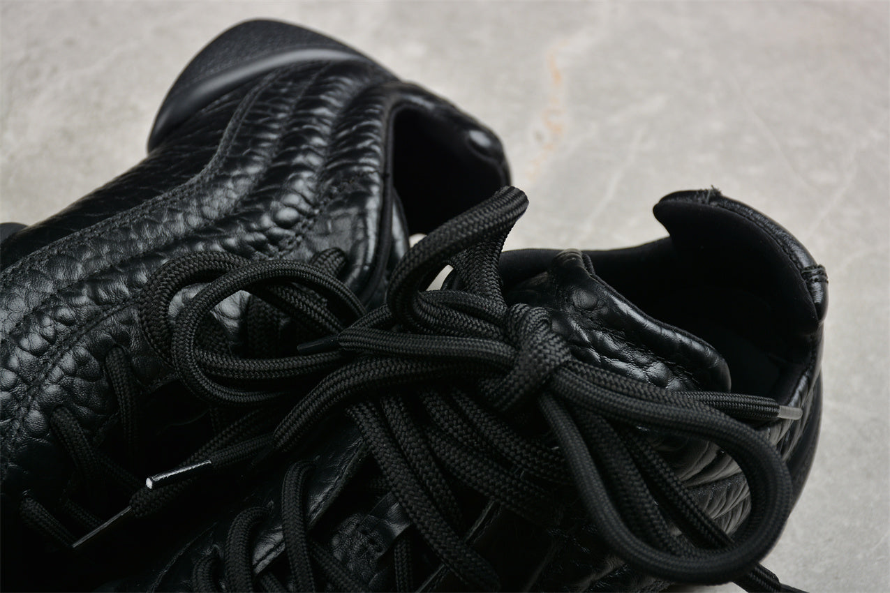 Alexander McQueen Flexion Sneakers in Black