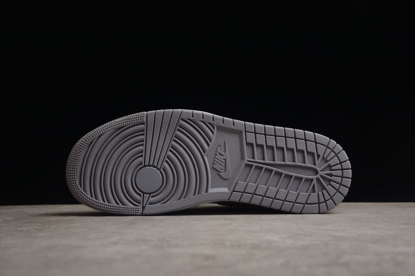 Nike Air Jordan 1 Low "True Blue/Cement Grey"