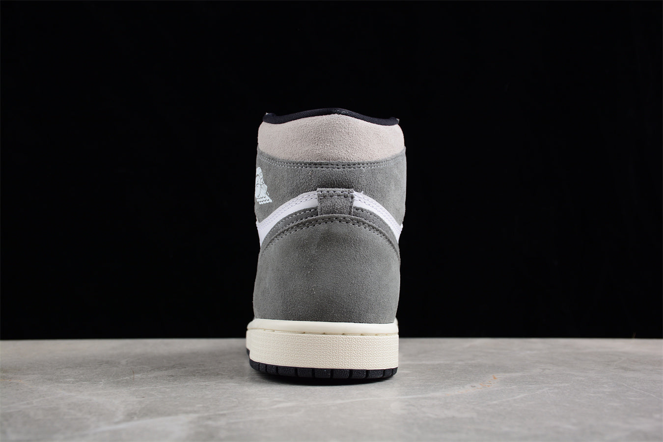 Air Jordan 1 Retro High OG “Washed Black”