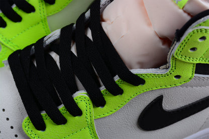 Air Jordan 1 High OG Volt Sneakers
