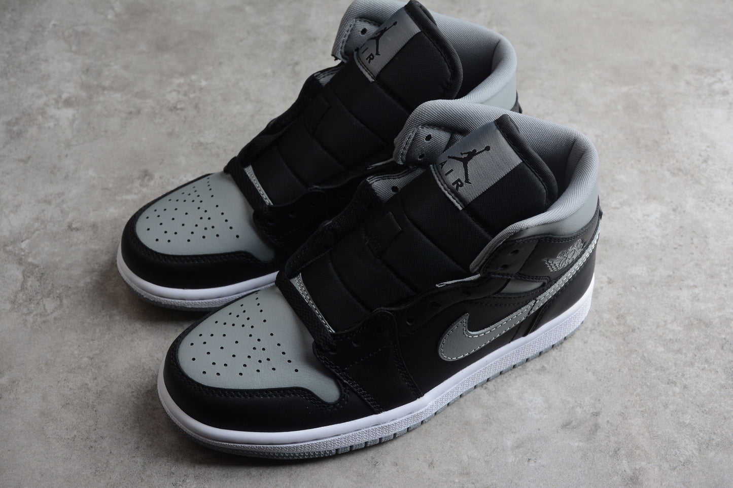 Nike Air Jordan 1 Mid Black/Particle Grey/White
