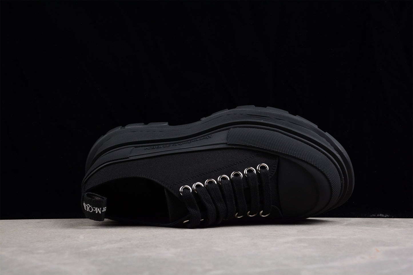 Alexander McQueen Tread Slick 'Black'