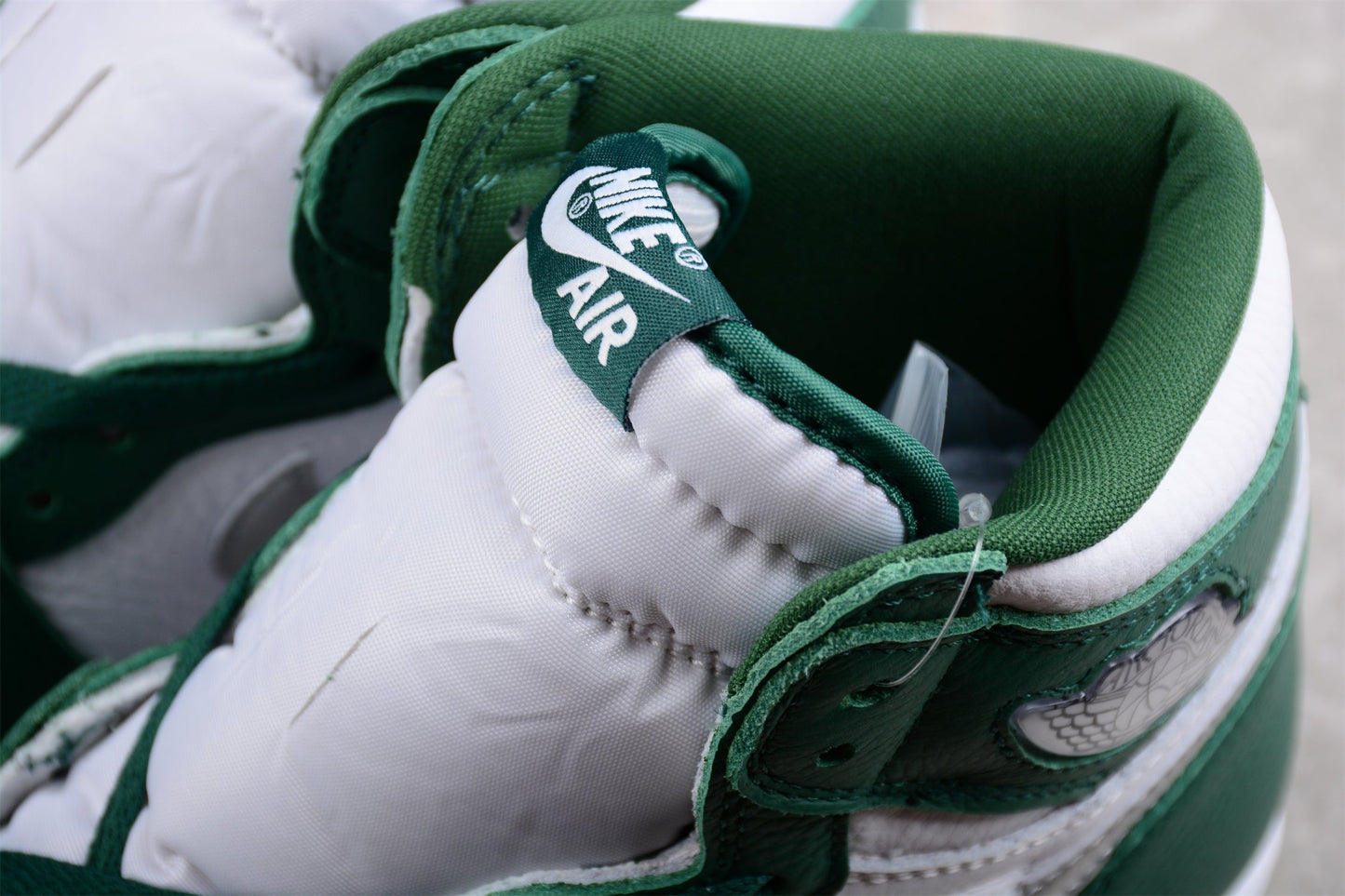 Air Jordan 1 High OG "Gorge Green"