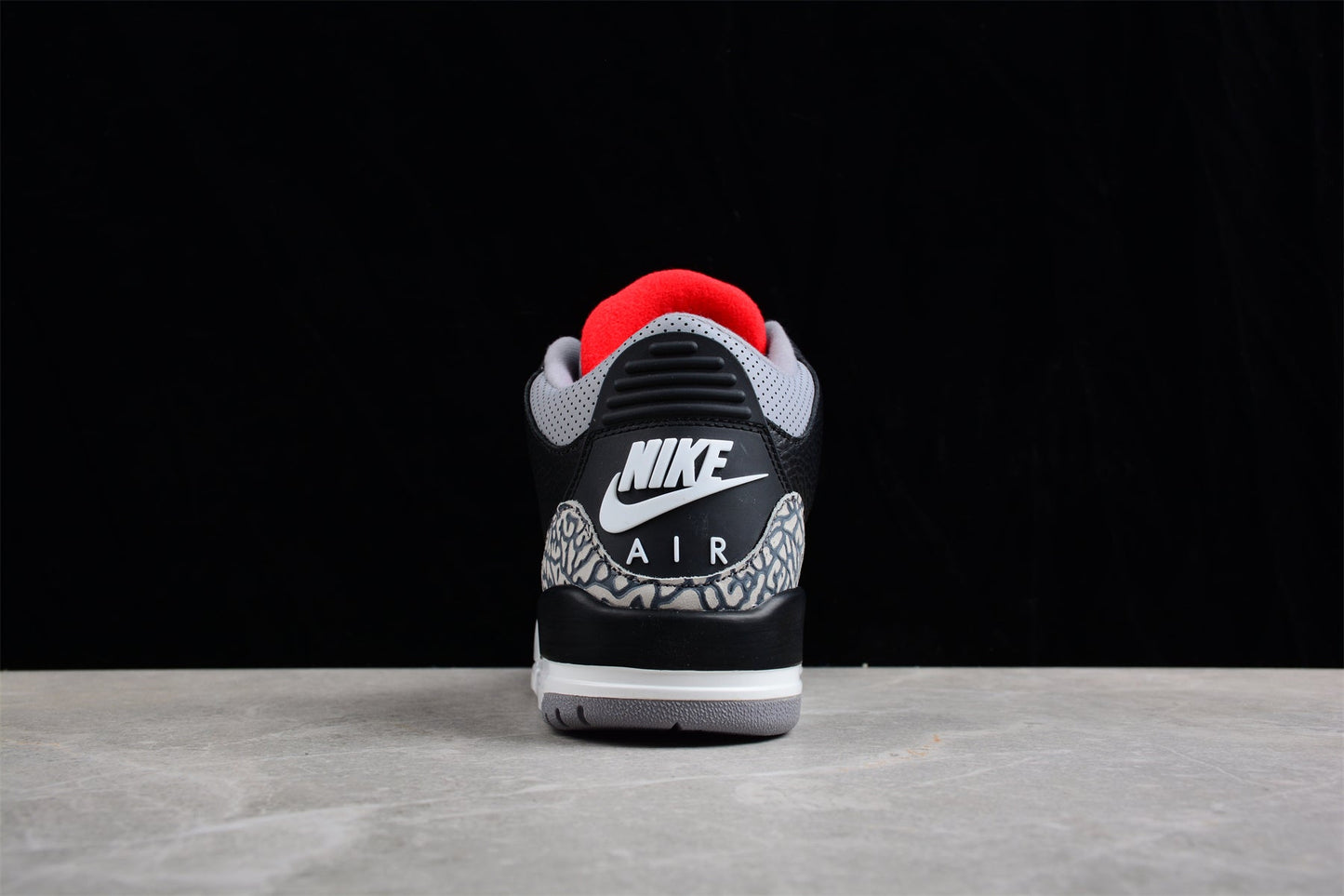 Air Jordan 3 Retro "Black Cement"