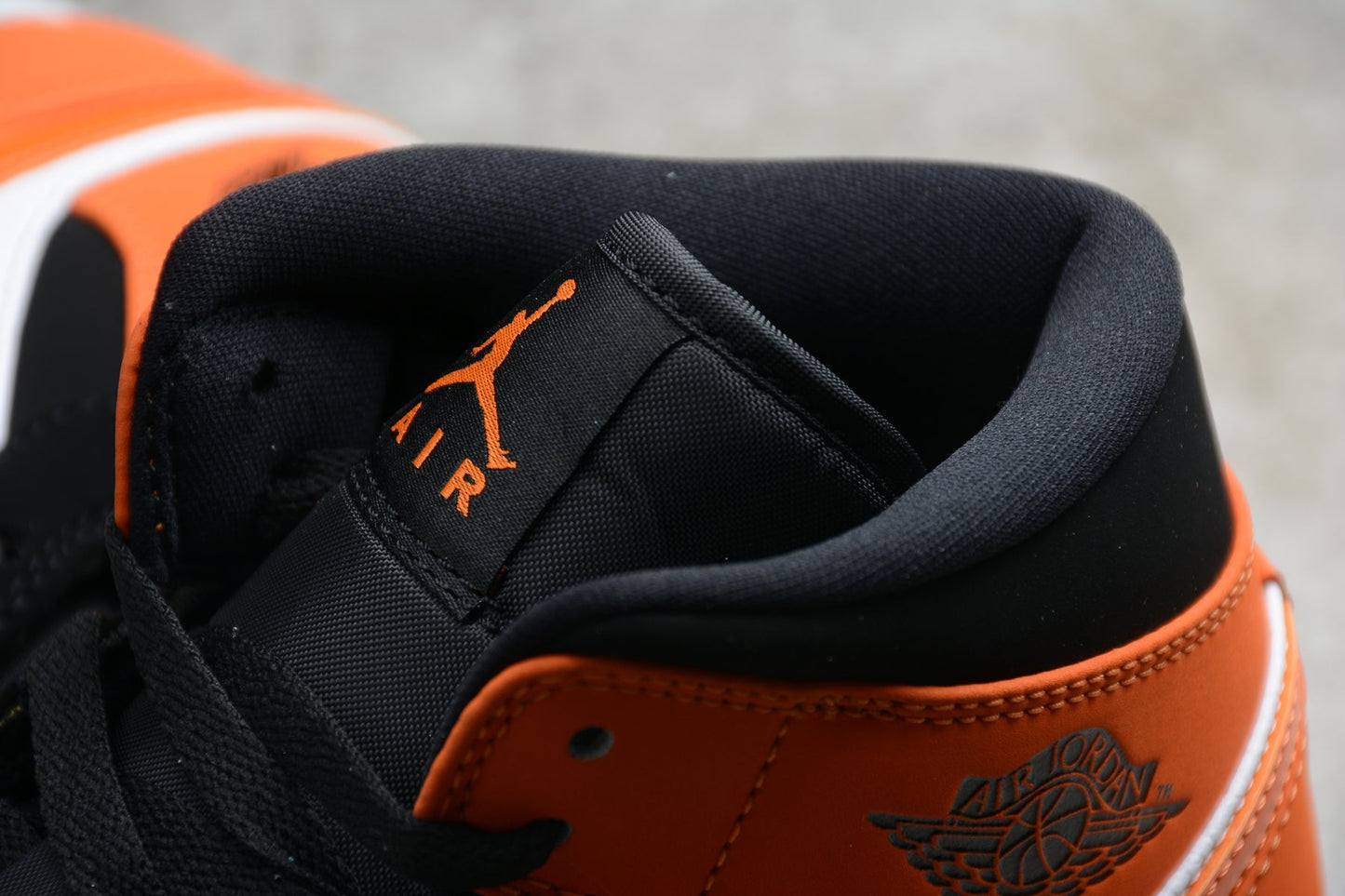 Nike Air Jordan 1 Mid “Shattered Backboard”